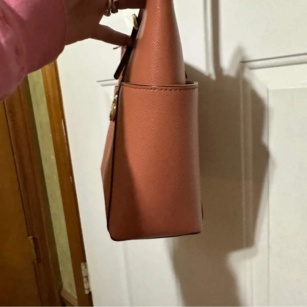 Michael Kors Jet Set East West Gold Tone Logo‎ Charm Tote Bag Brown Leather  EUC - Picture 3 of 12